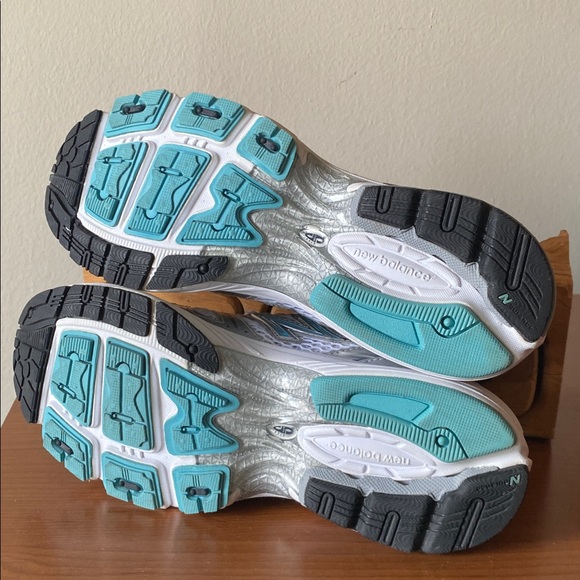 New Balance Women's 759 v1 Running Shoe - Picture 6 of 8